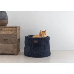 Designed by Lotte Ribbed Kattenmand