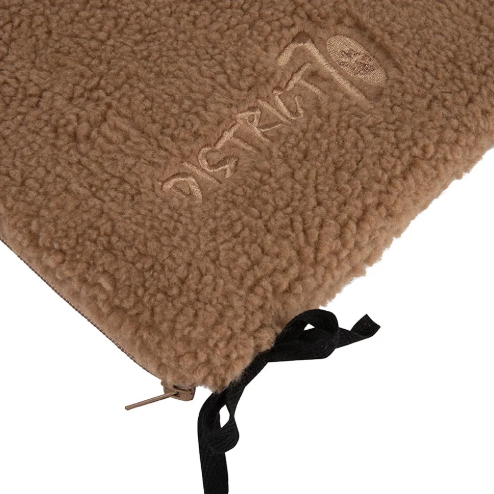 District 70 Sherpa Bench Divider