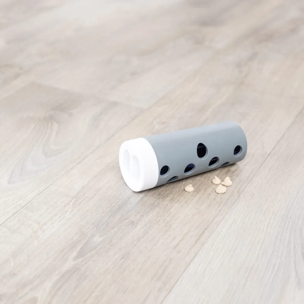 Trixie Cat Activity Snack Roll